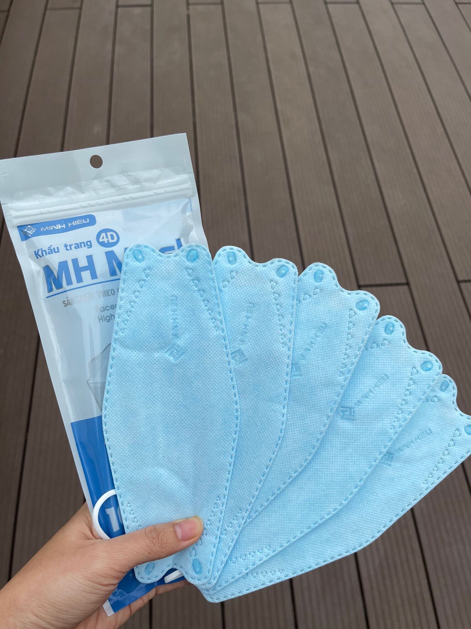 THÙNG 300 CHIẾC- Khẩu trang cá 4 lớp KF94
