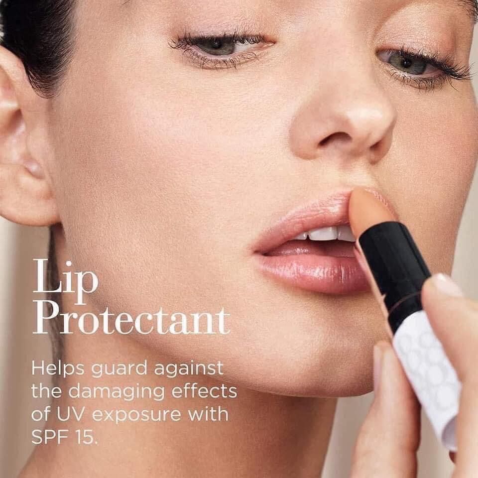 Son dưỡng môi Elizabeth Arden SPF15