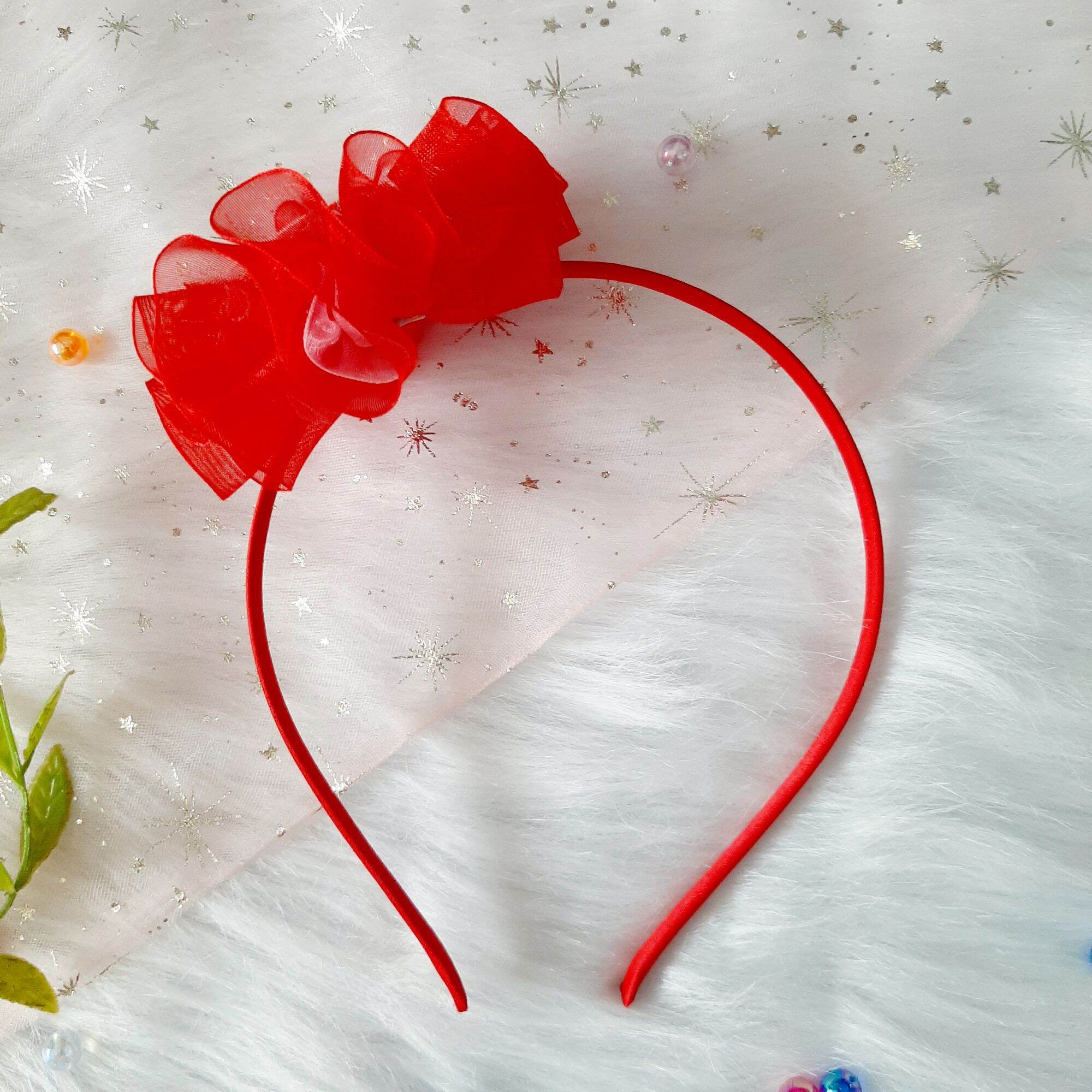 Cài tóc dễ thương cho bé
