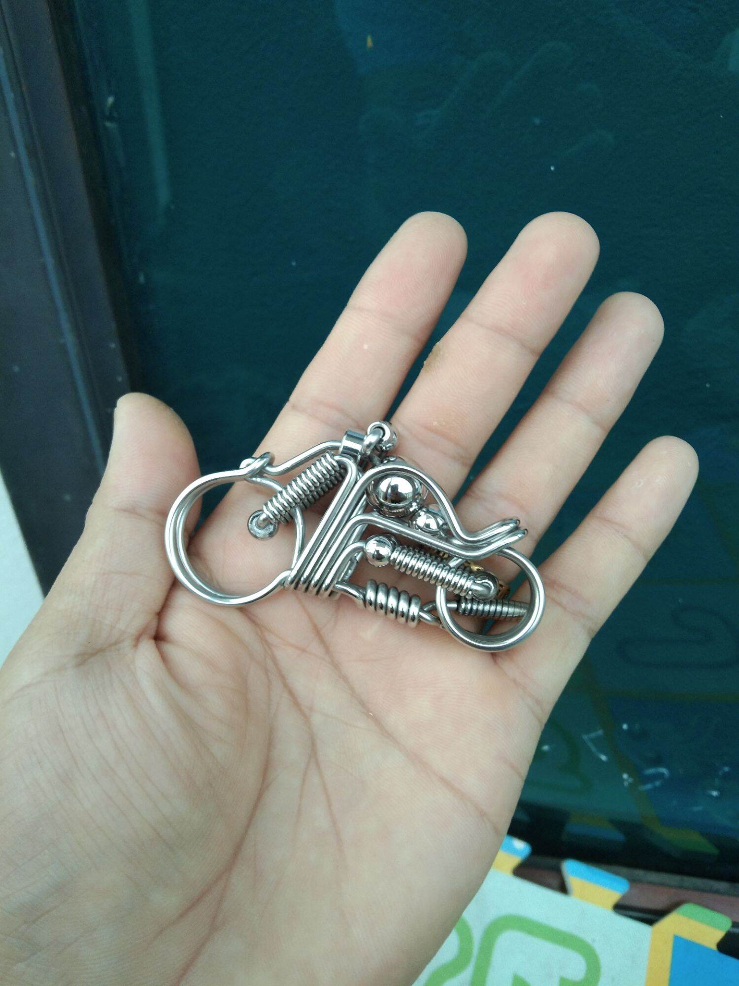 Móc khóa thủ công hình xe máy inox 304 càng dùng càng bóng