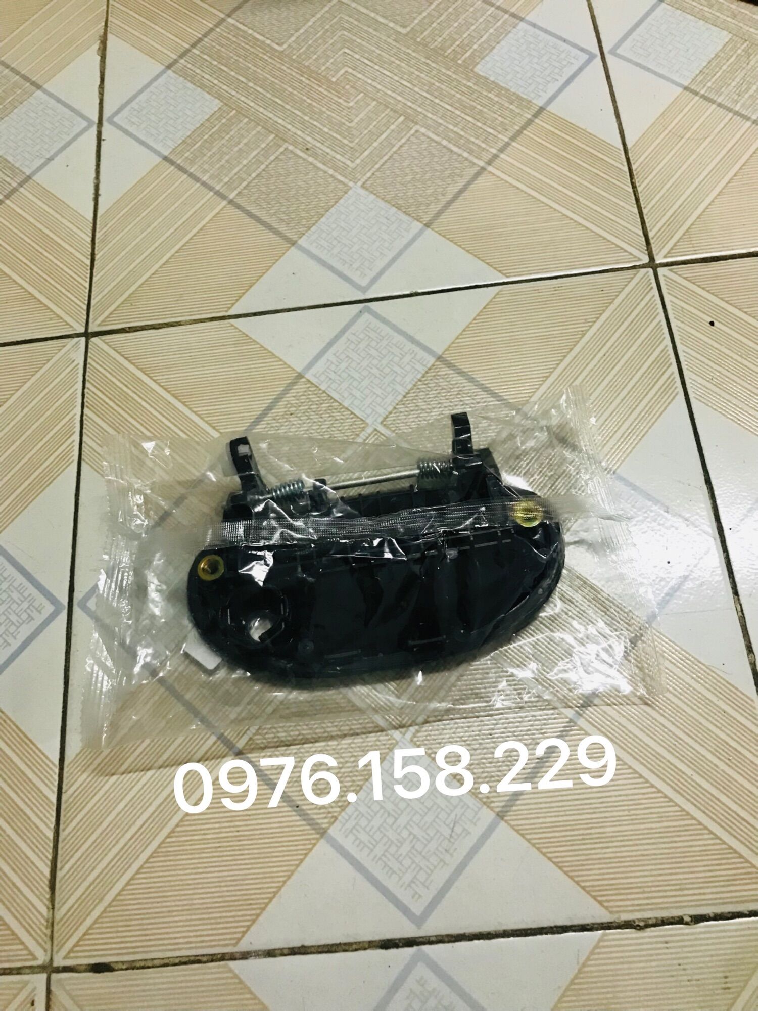 TAY MỞ CỬA NGOÀI DAEWOO NUBIRA