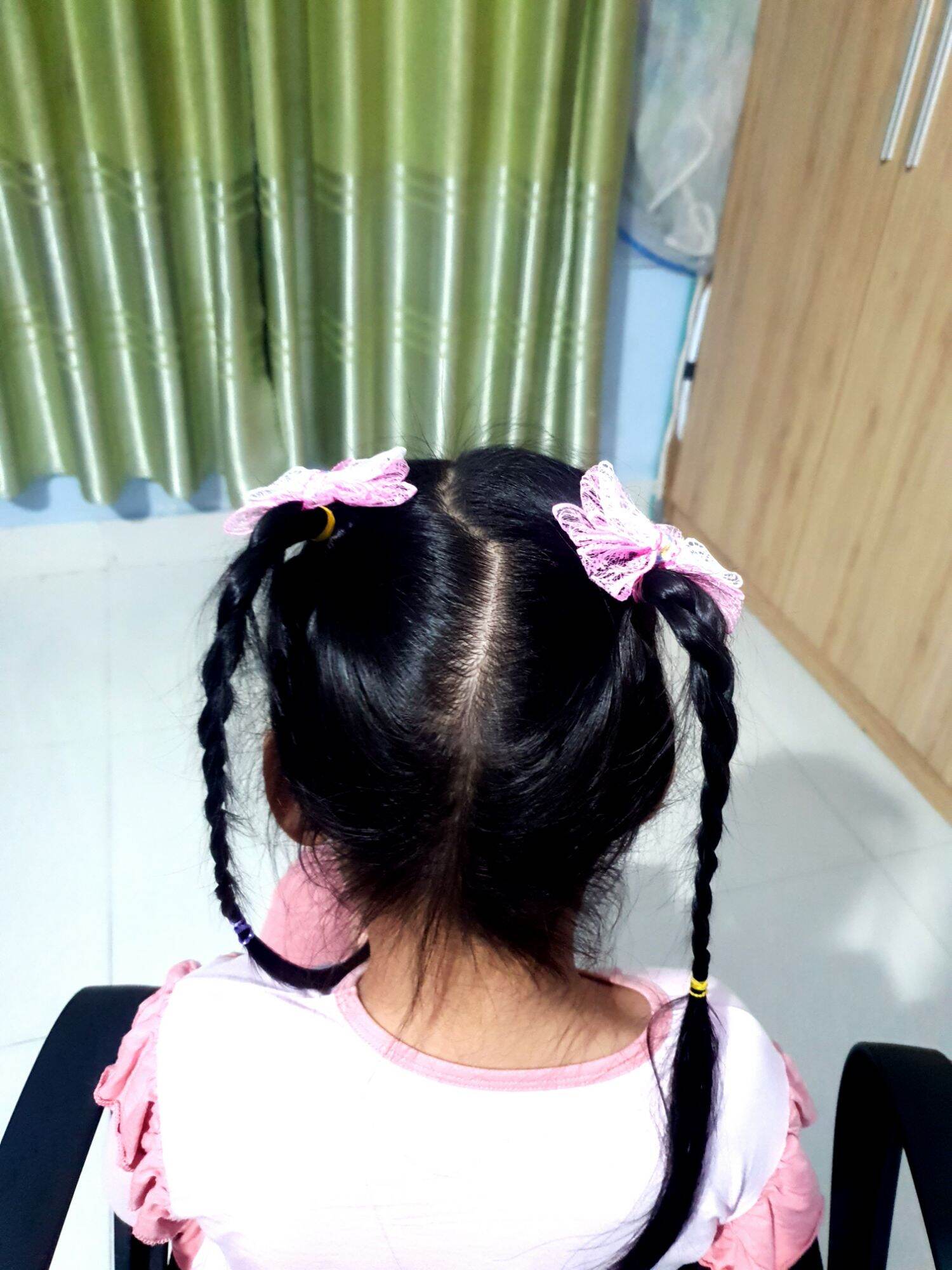 Combo (2 chiếc) kẹp tóc nơ ren cho bé.
