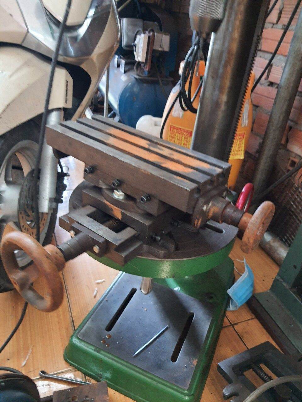 Êto gắn khoan bàn