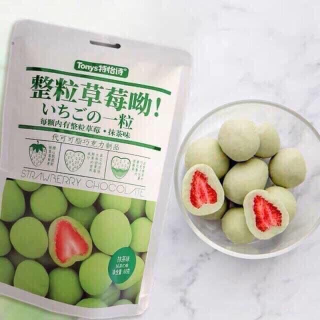 KẸO SOCOLA BỌC DÂU TÂY SẤY