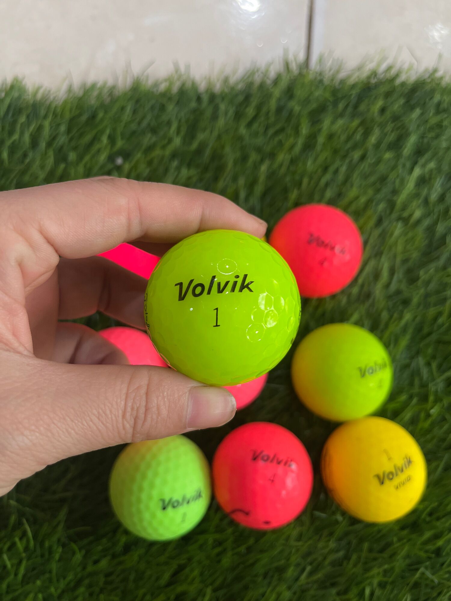 Bóng volvik màu cũ độ mới lên đến 90% giá 150/10 bóng