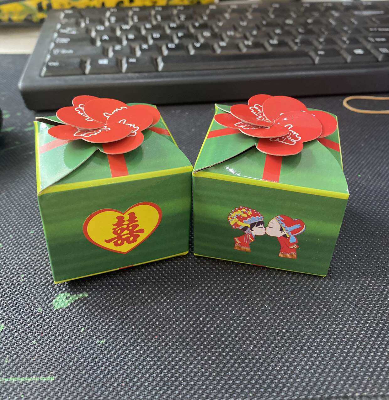 Combo 100 hộp quà đựng bánh phu thê tim 4*5cm làm mâm quả