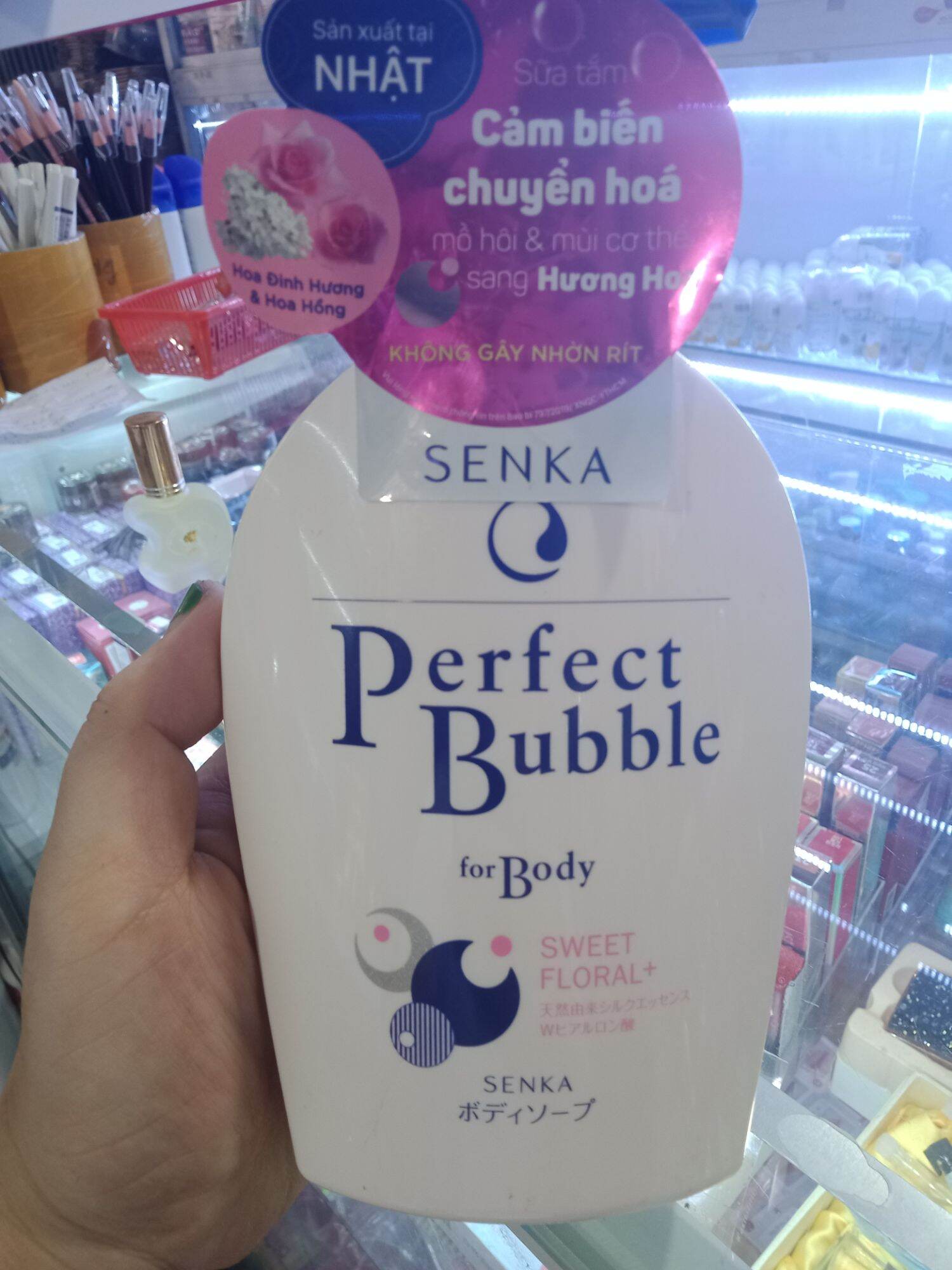 [HCM]Sữa Tắm SenKa Perfect Bubble 500ml