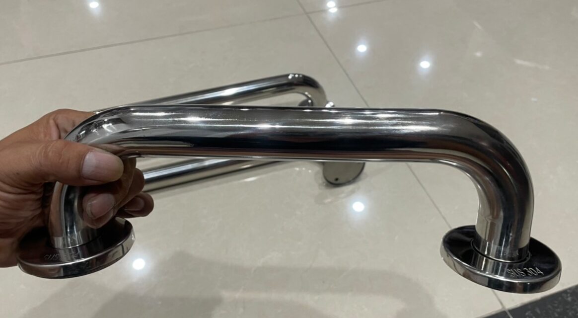 Tay vịn phòng tắm inox 304- phi lớn 32 mm