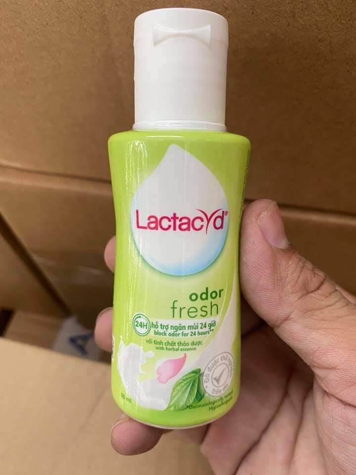 Dung dịch vệ sinh phụ nữ Lactacyd 60ml