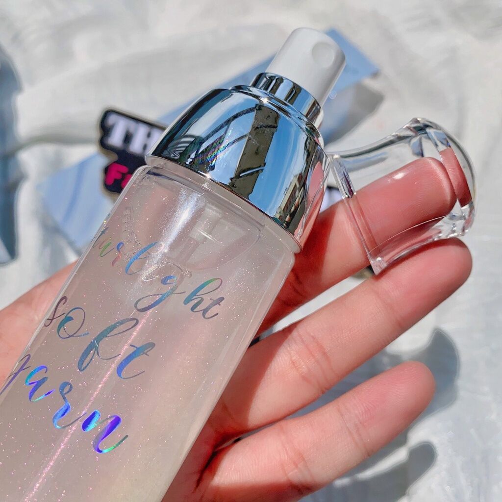XỊT KHOÁ NỀN MAKUP MAIGOOLE