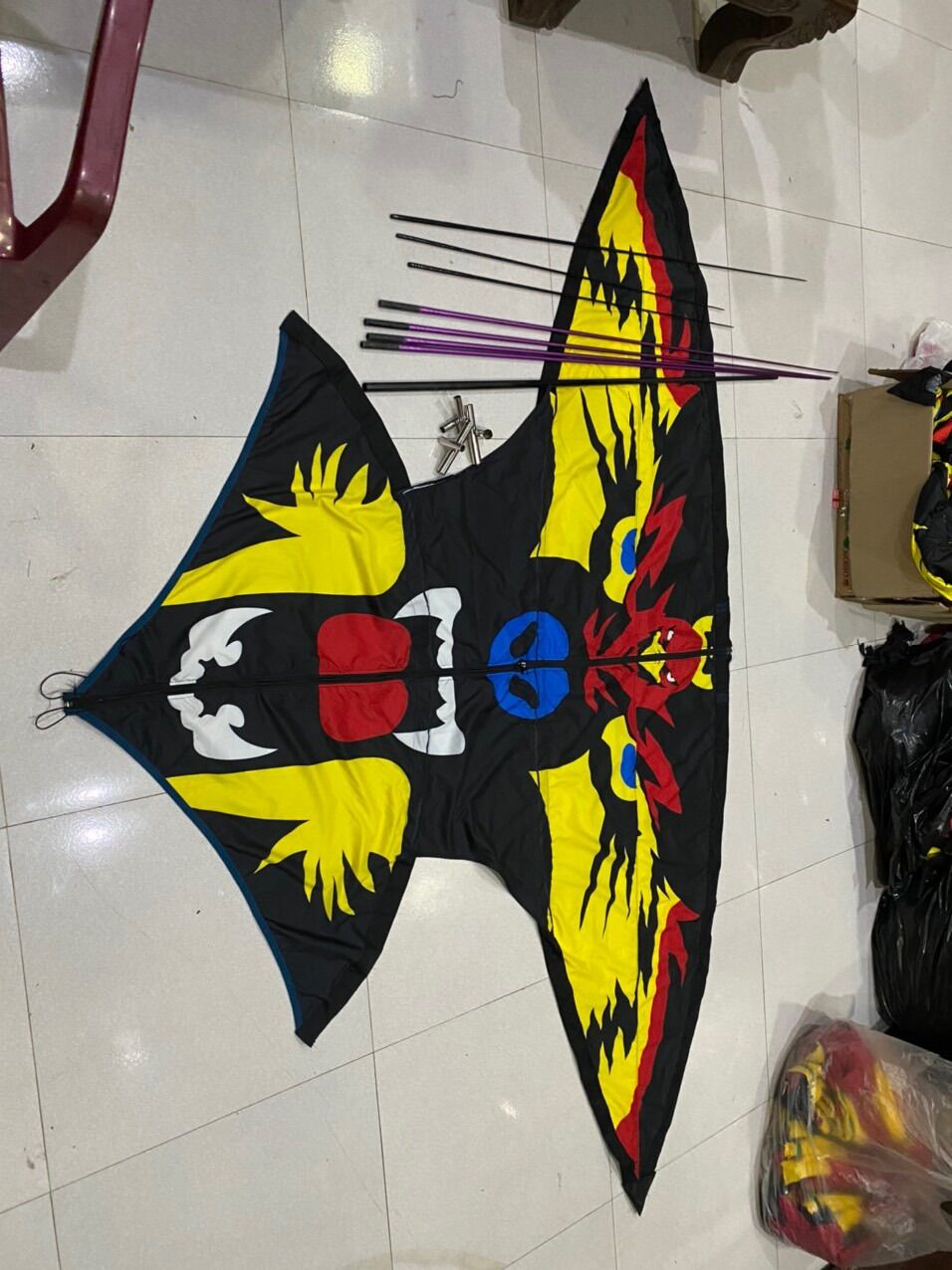 Diều ưng bẹn tự lên cacbon khung 2m5