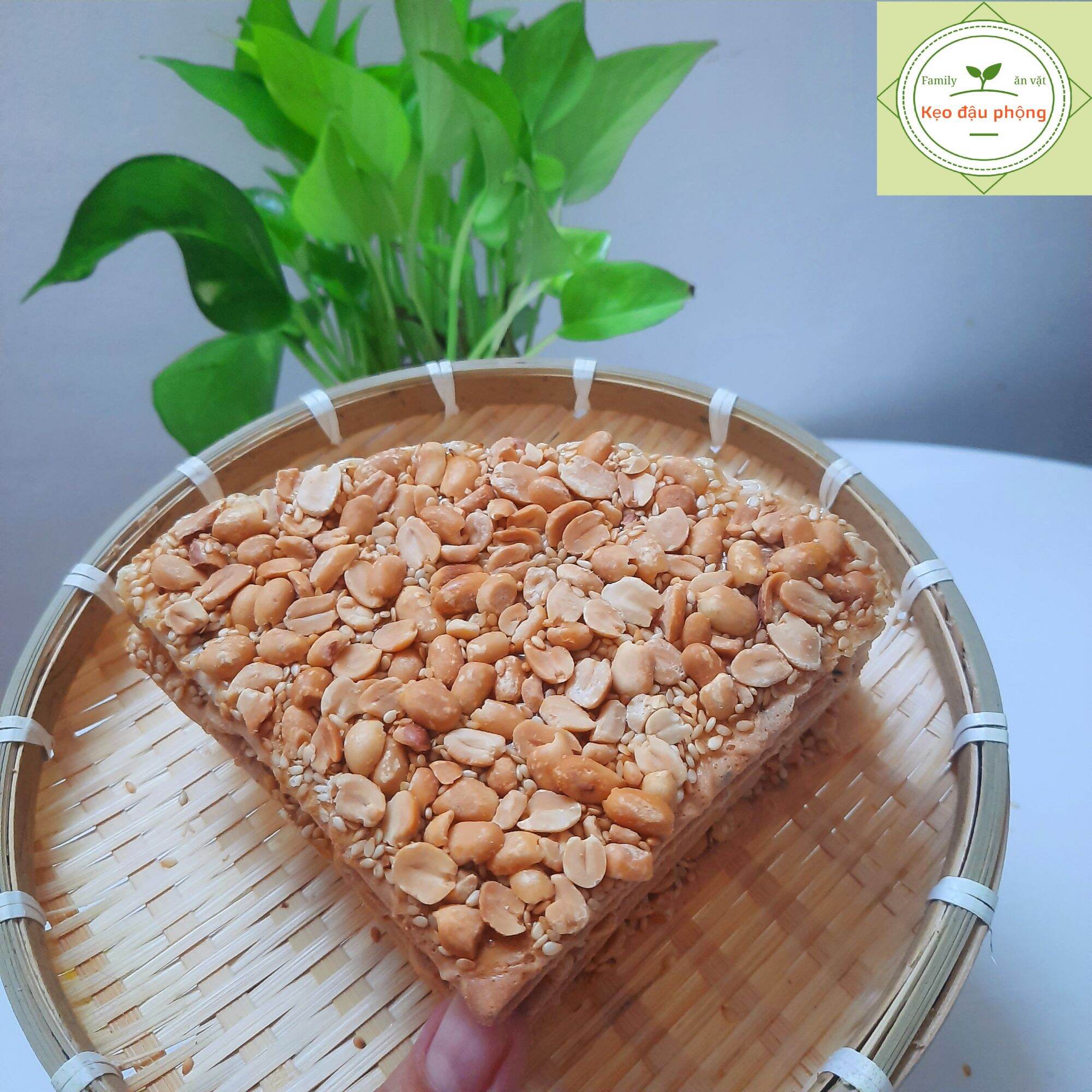 KẸO ĐẬU PHỘNG CÁNH QUẠT (thơm giòn) - 1bịch / 4cái
