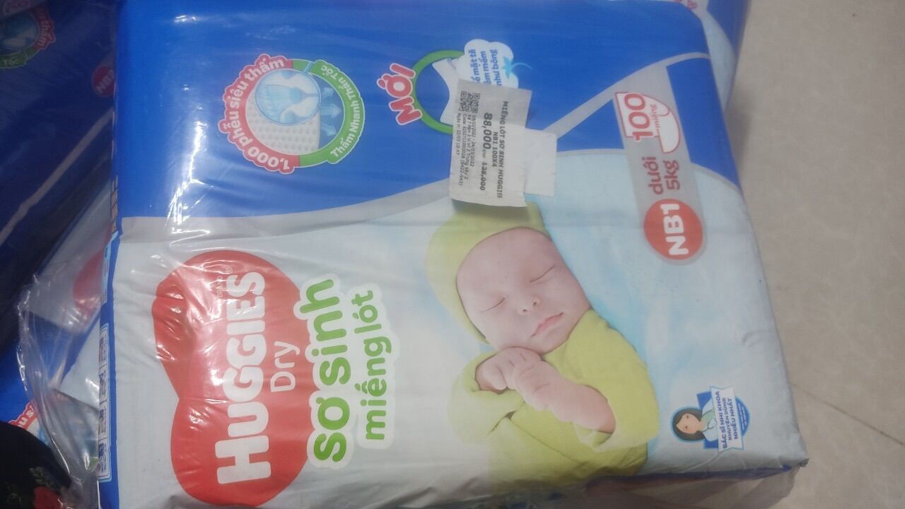 Miếng lót Sơ Sinh Huggies NB1-100 Miếng
