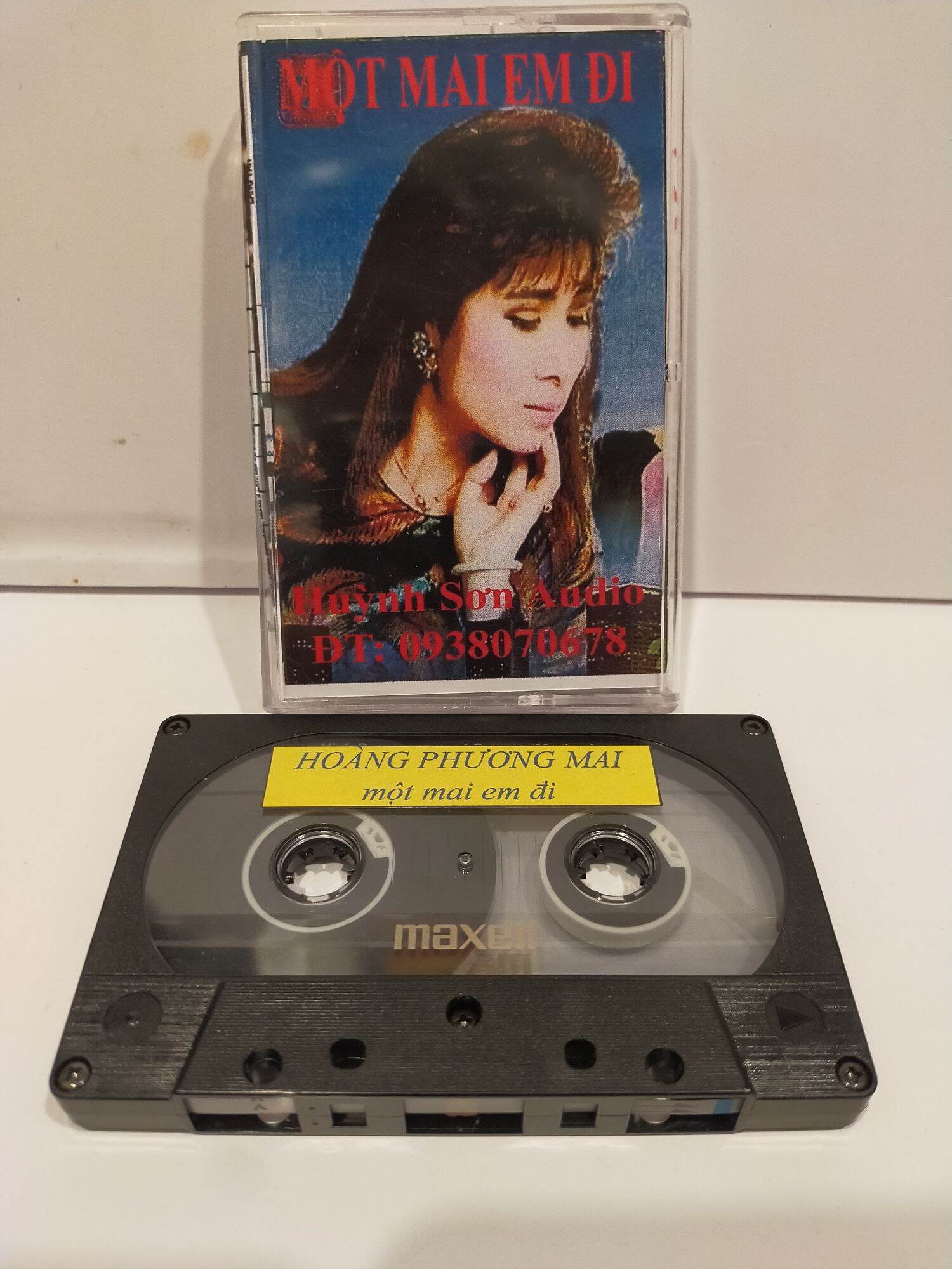 1 băng cassette maxell xl2 tiếng hát hoàng phương mai ( lưu ý: đây là băng 1 nước còn mới 95% )