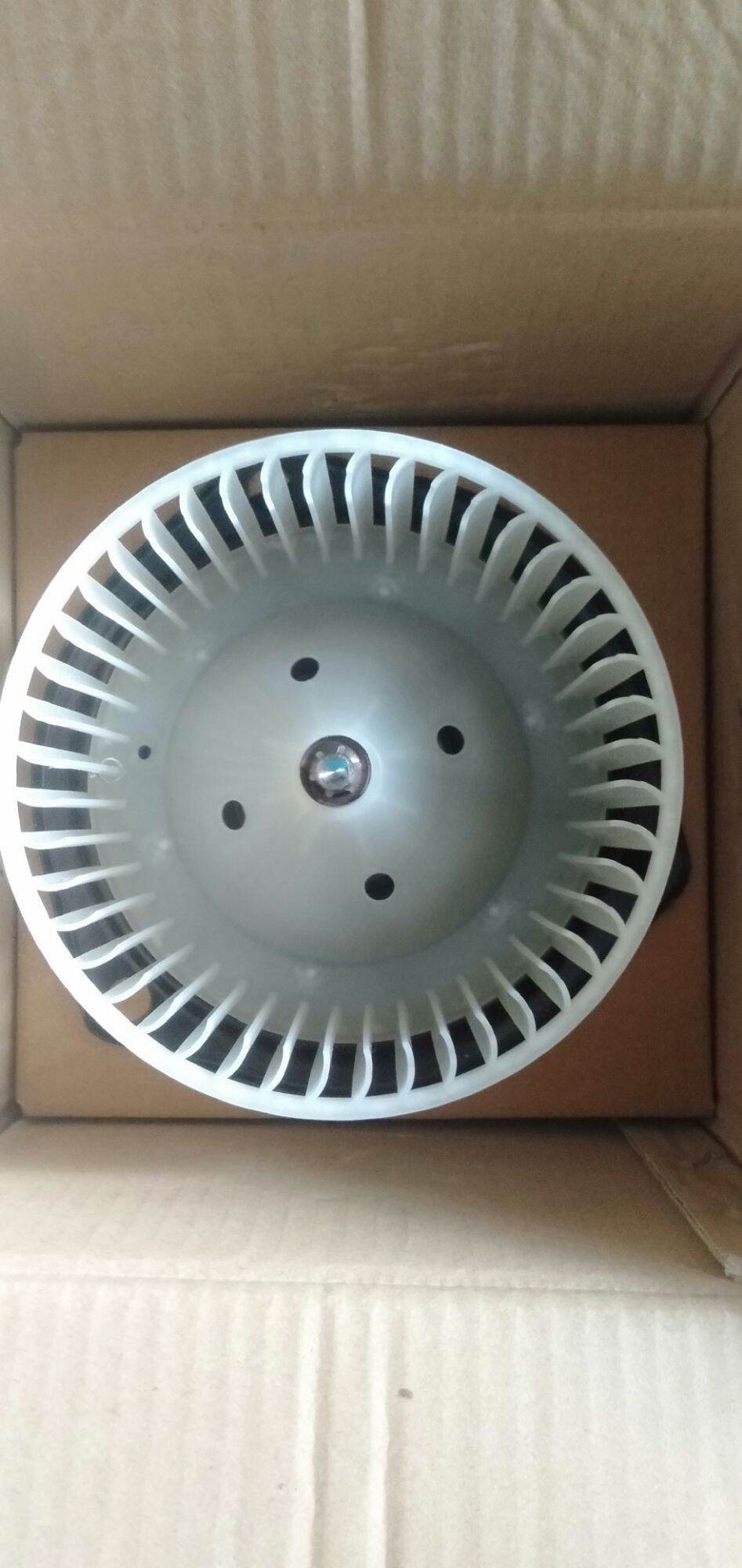 Quạt dàn lạnh xe tải Huyndai đời cũ