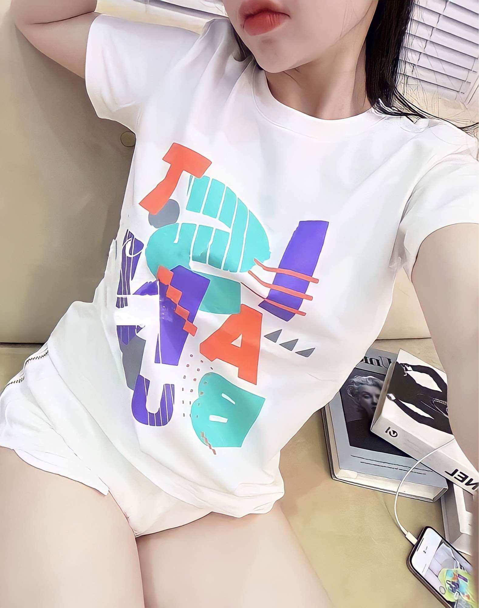 ÁO THUN FOM RỘNG