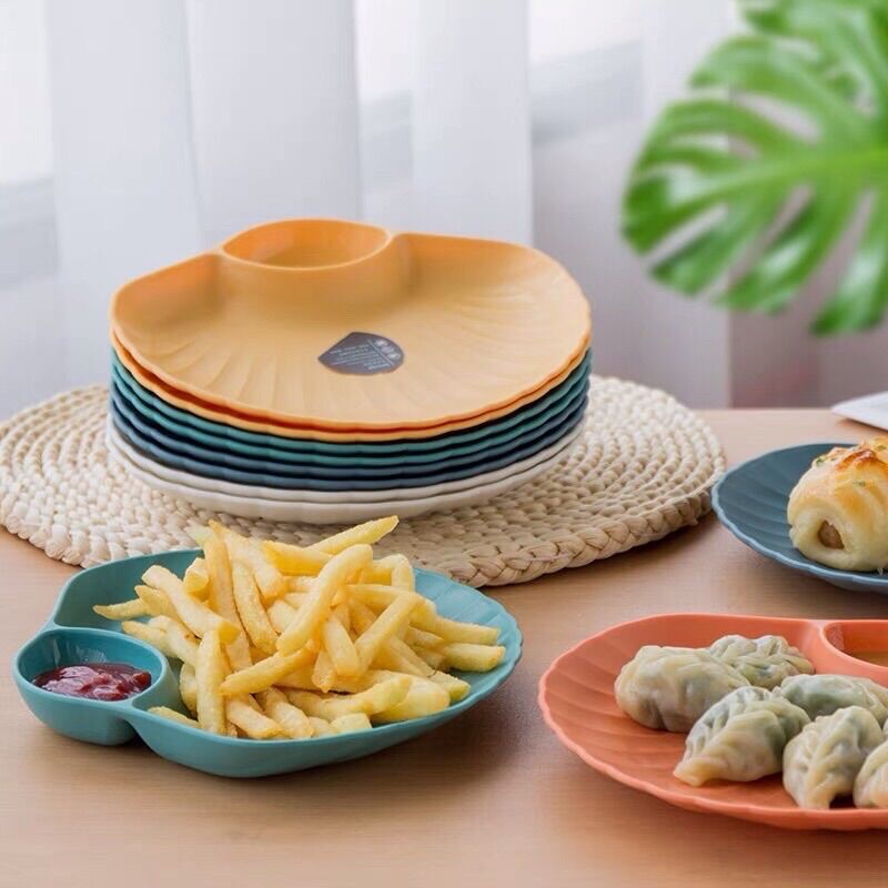 Đĩa nhựa đựng thức ăn hình vỏ sò