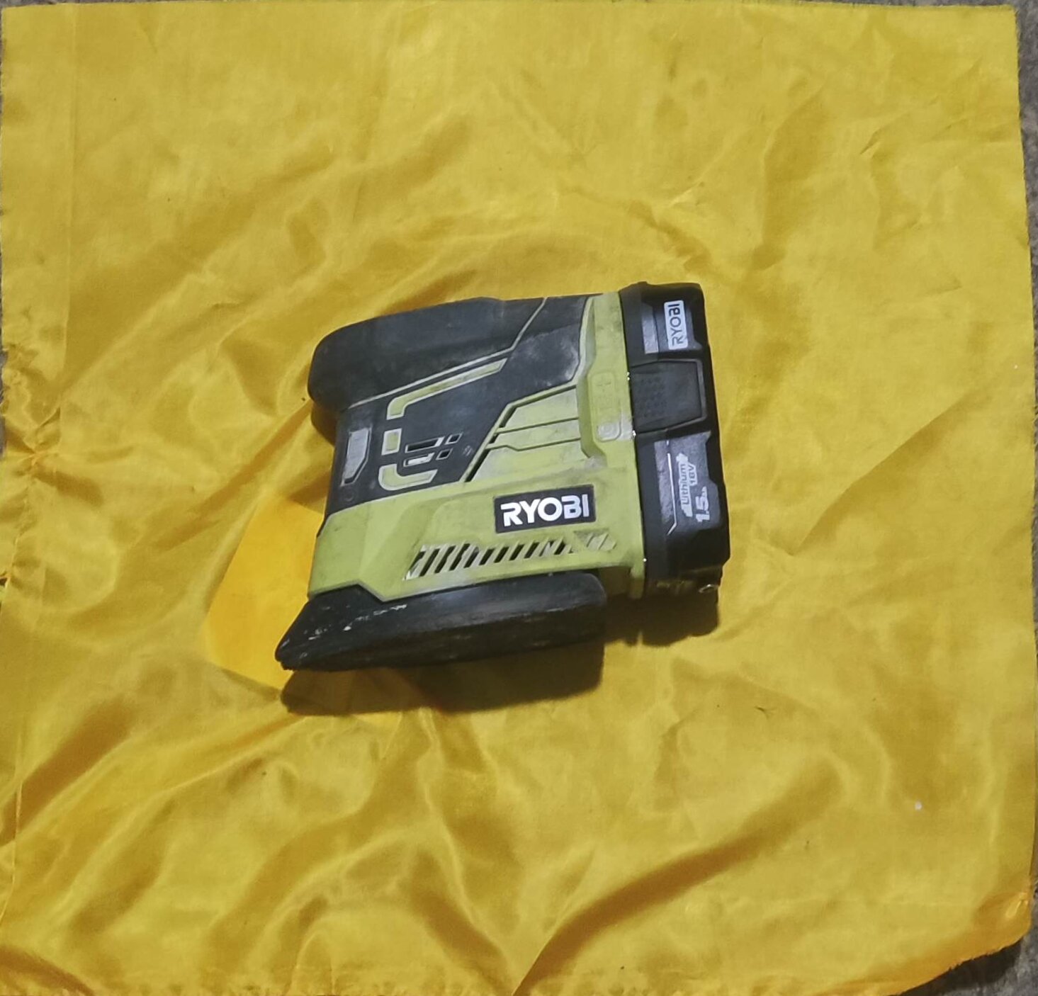 Thân máy chà nhám ryobi 18v ,máy hoạt động ok