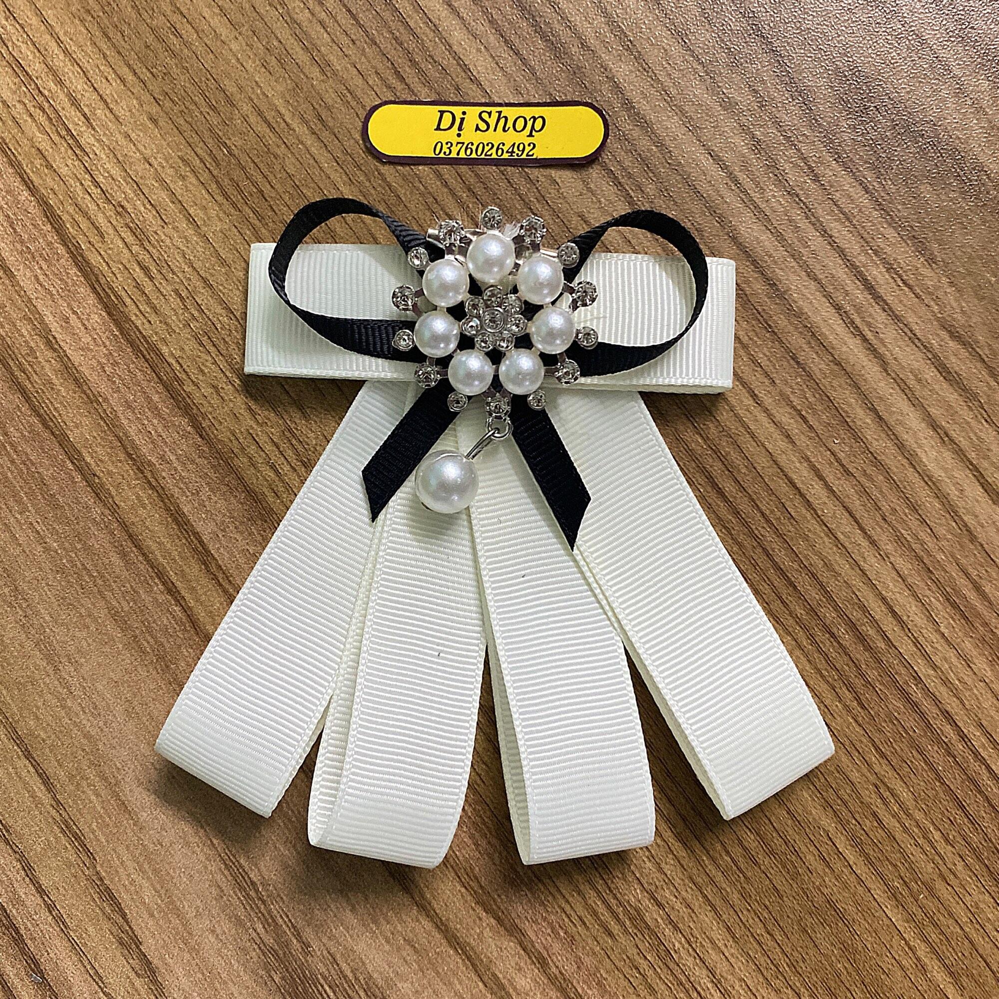 Tag cài nơ ngọc kem size tầm 15cm