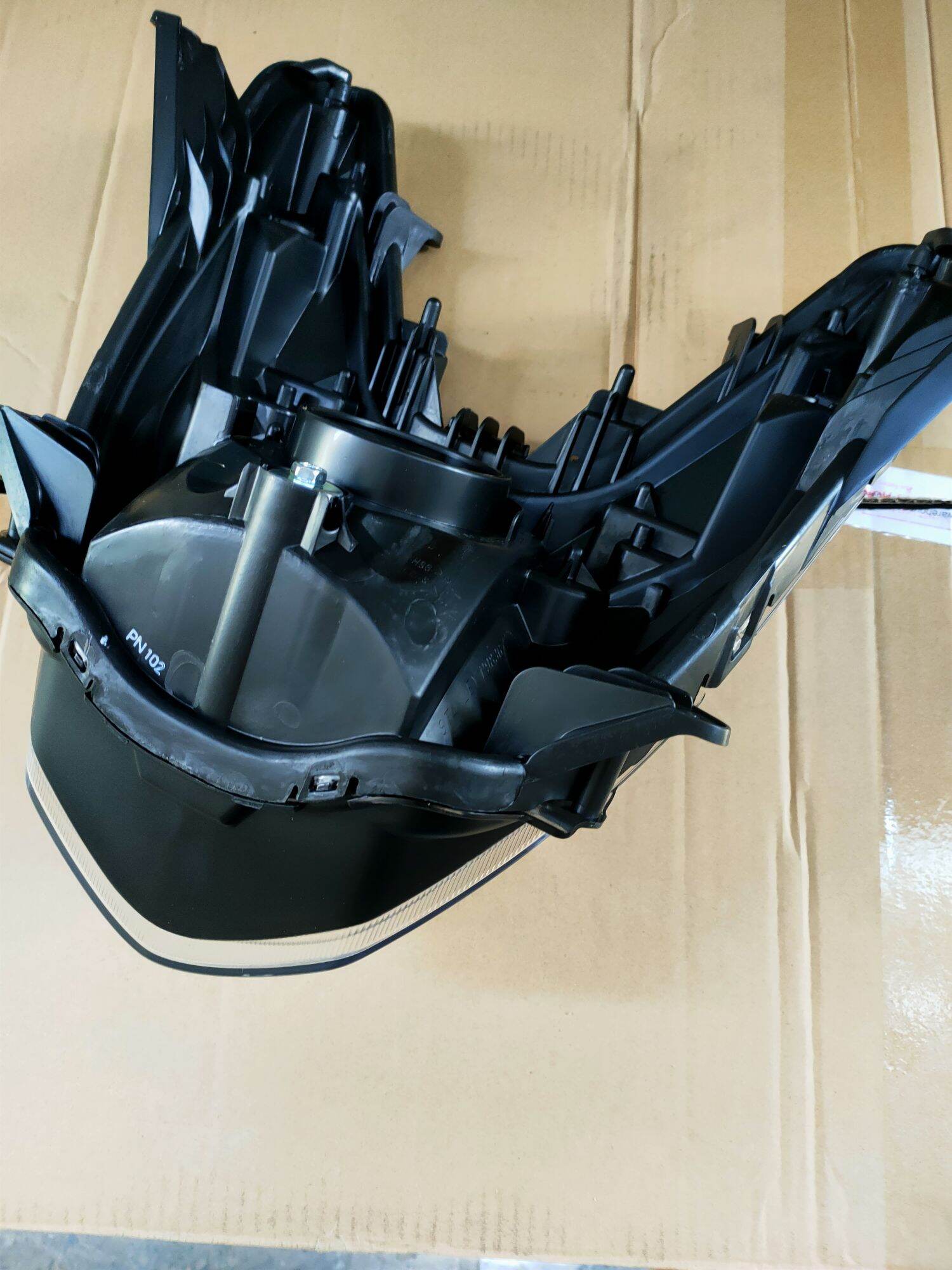 Bộ choá đèn trước suzuki HayateSC và Hayate SS (chưa có bóng đèn)
