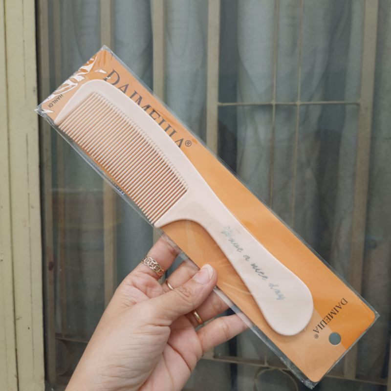 Lược chải tóc có cán mã 034