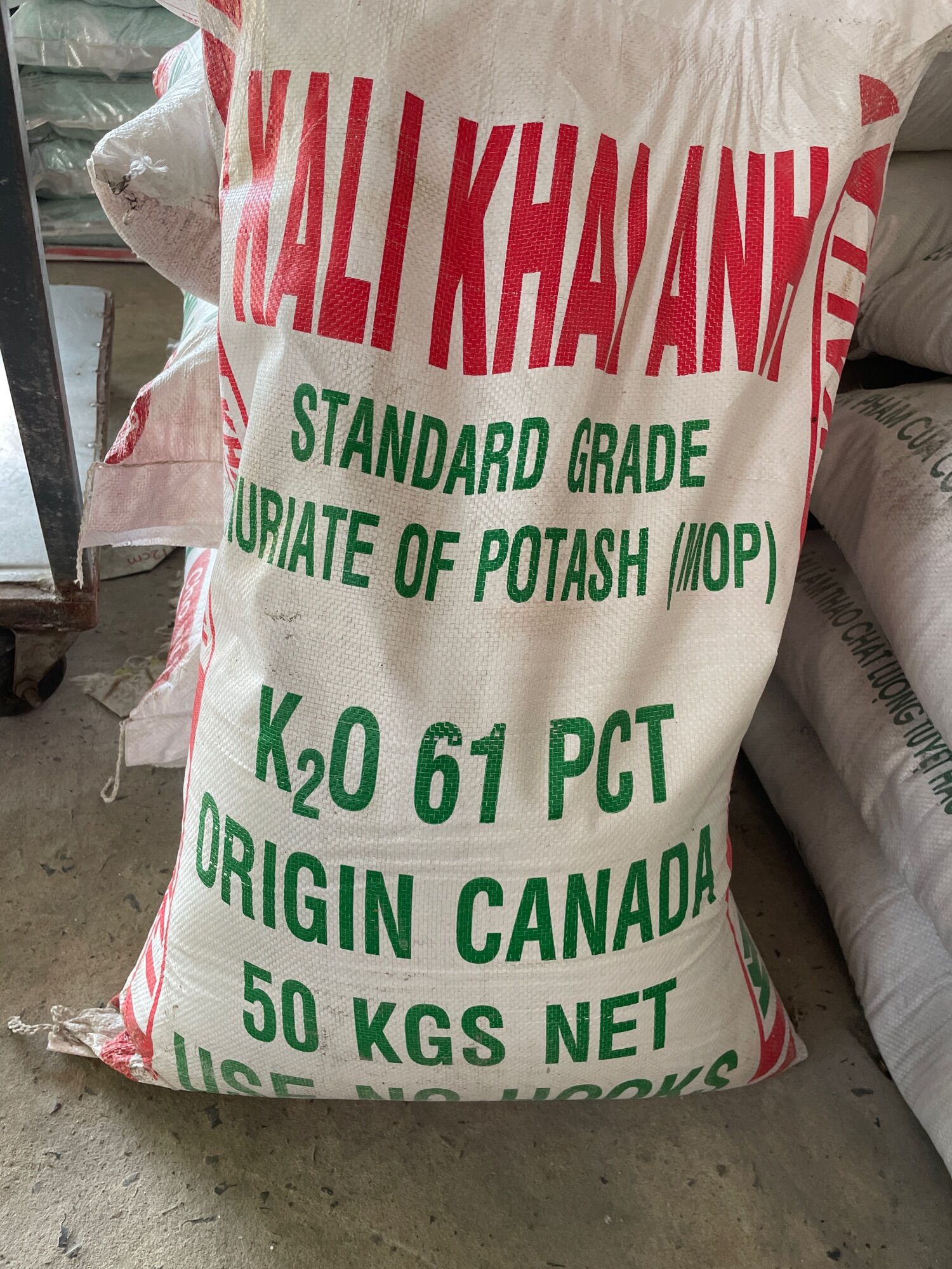 Phân bón kali đỏ gói lẻ 1 ký
