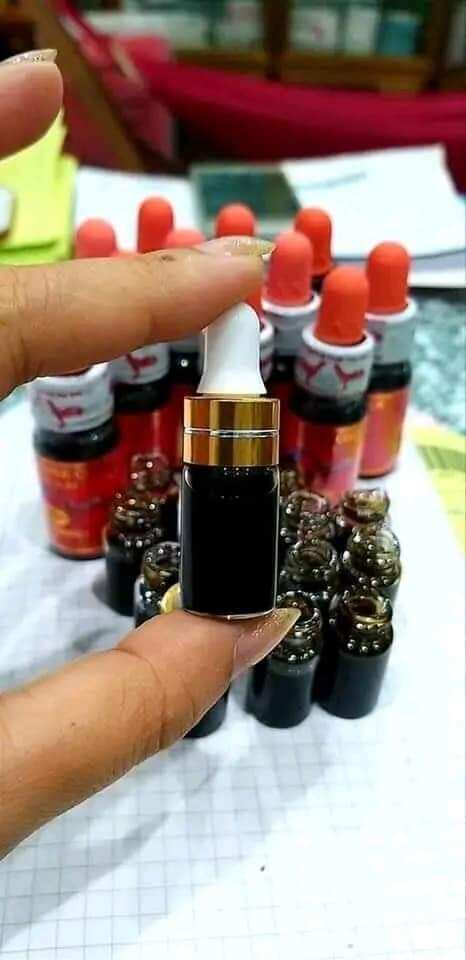 Nhỏ đá nâu socola tăng bo cho gà