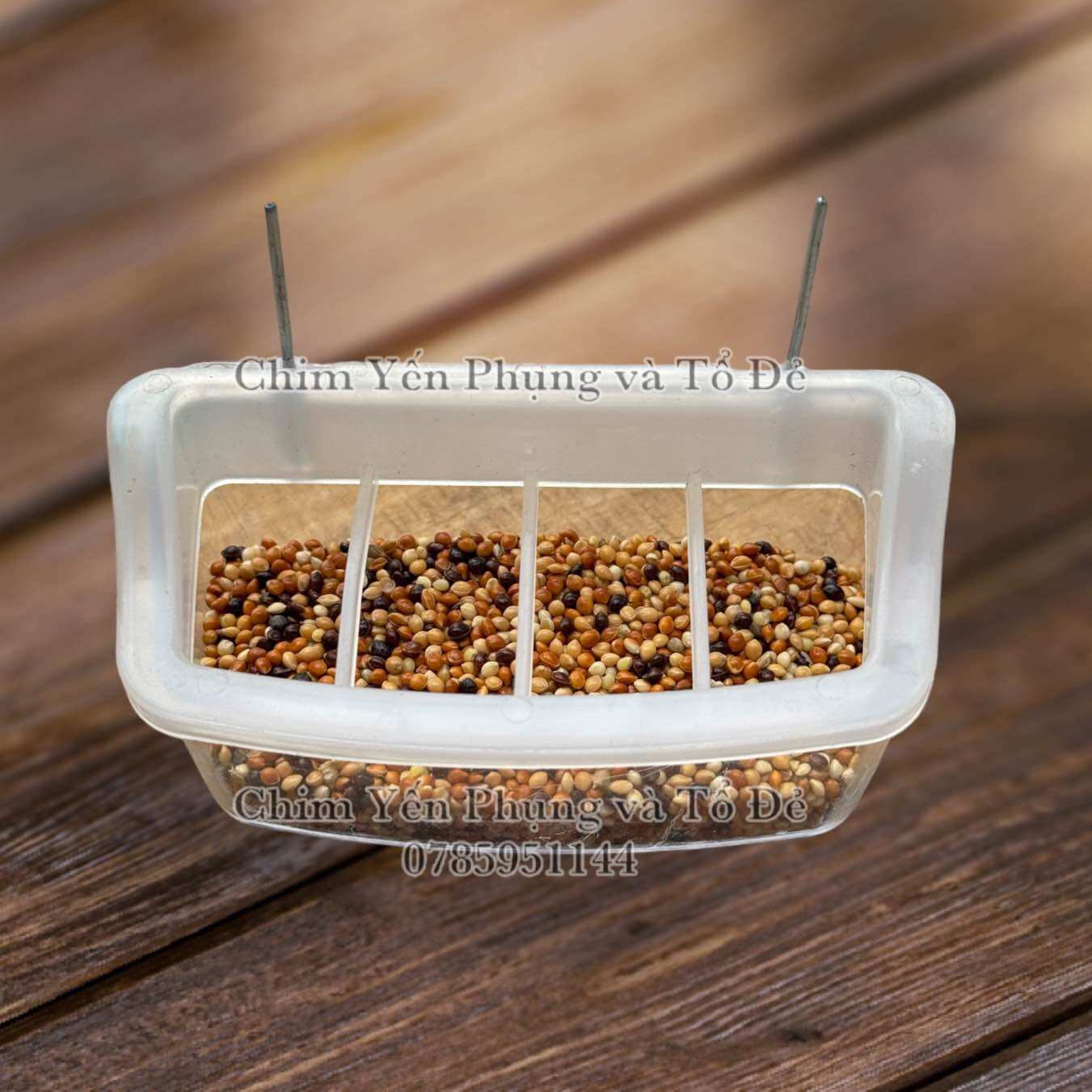 Máng ăn 4 ngăn chống vẩy cho Chim Cảnh [có móc kẽm].