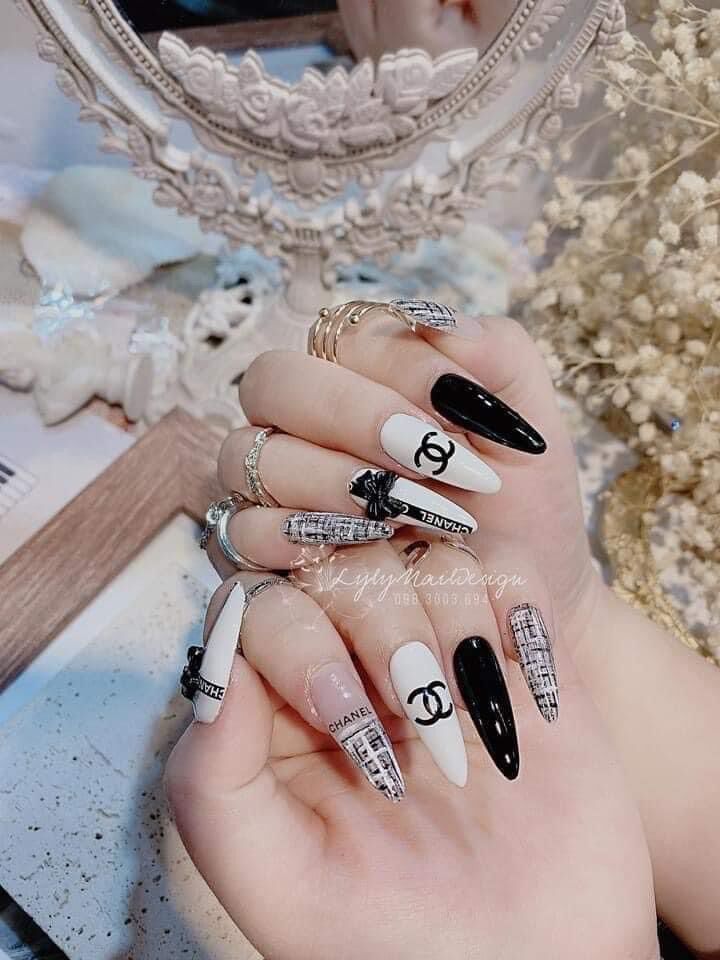 Nailbox móng úp thiết kế sẵn theo yêu cầu