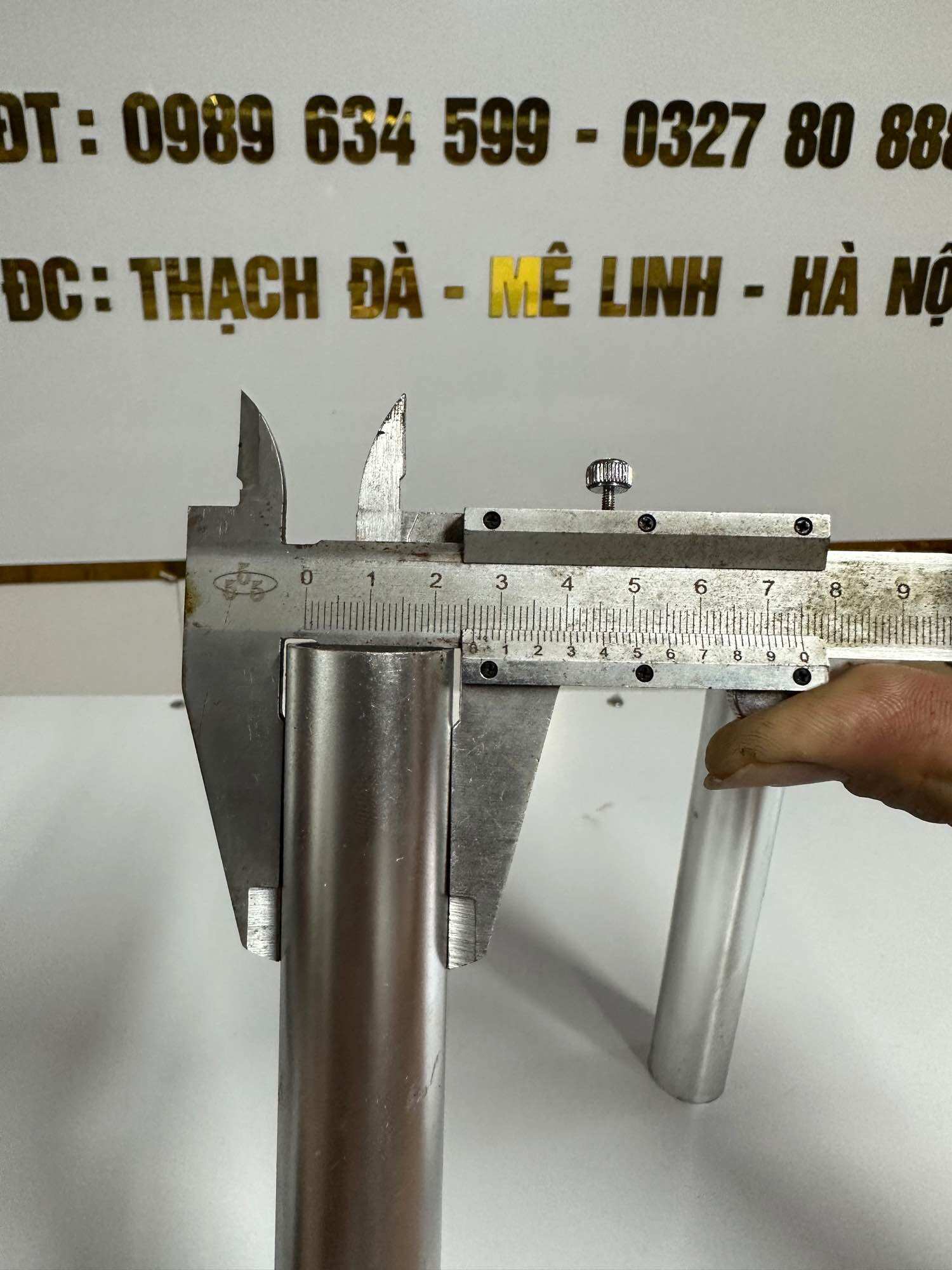 Trục đầm thước. Ống dẫn hướng ty đầm thước
