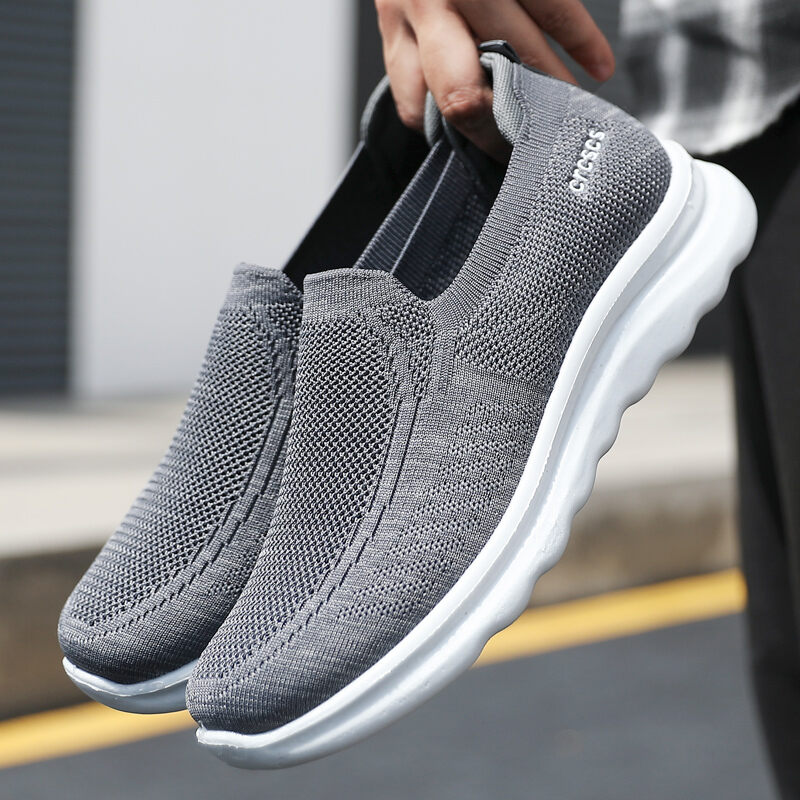 Giày Lười Giày Đi Bộ Cho Người Trung Niên Và Người Cao Tuổi Giày Vải Bắc Kinh Cũ Đế Mềm Chống Trơn Giày Cho Mẹ Thoáng Khí Thoải Mái Cho Nữ Xuân Hè