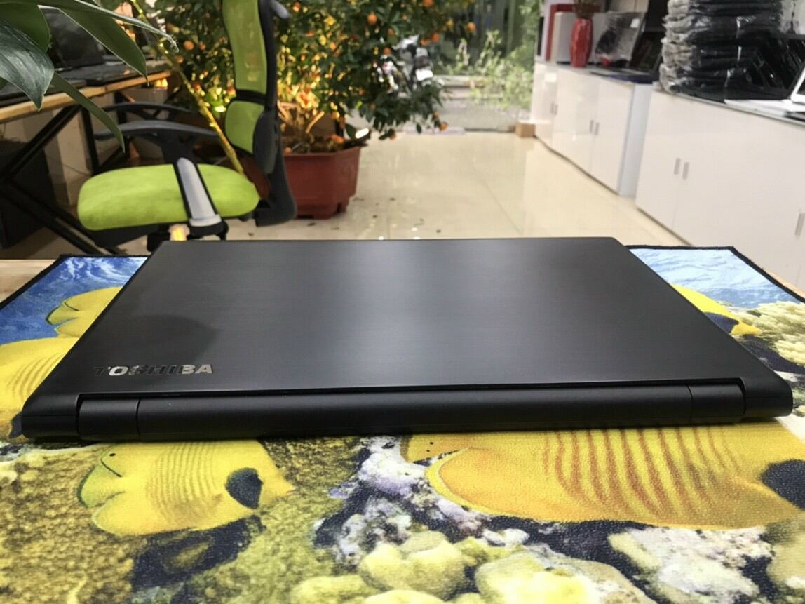 Toshiba R75\B