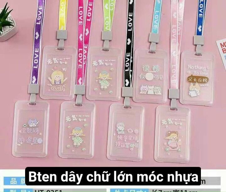 Bảng tên nhựa dây móc chữ