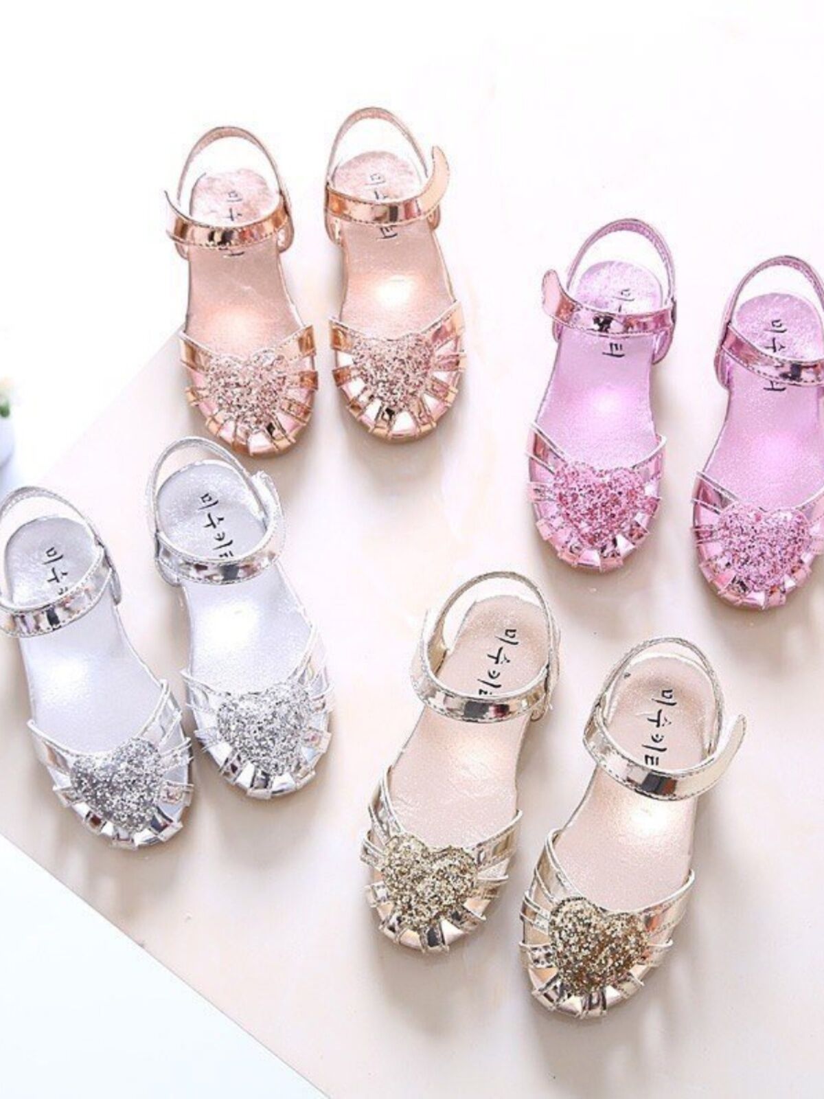 Giày Sandal Đế Mềm Theo Chủ Đề Công Chúa Cho Bé Gái Từ 4-12 Tuổi Trẻ Em Dép Công Chúa Giày Trơn Thoải Mái Cho Trẻ Em