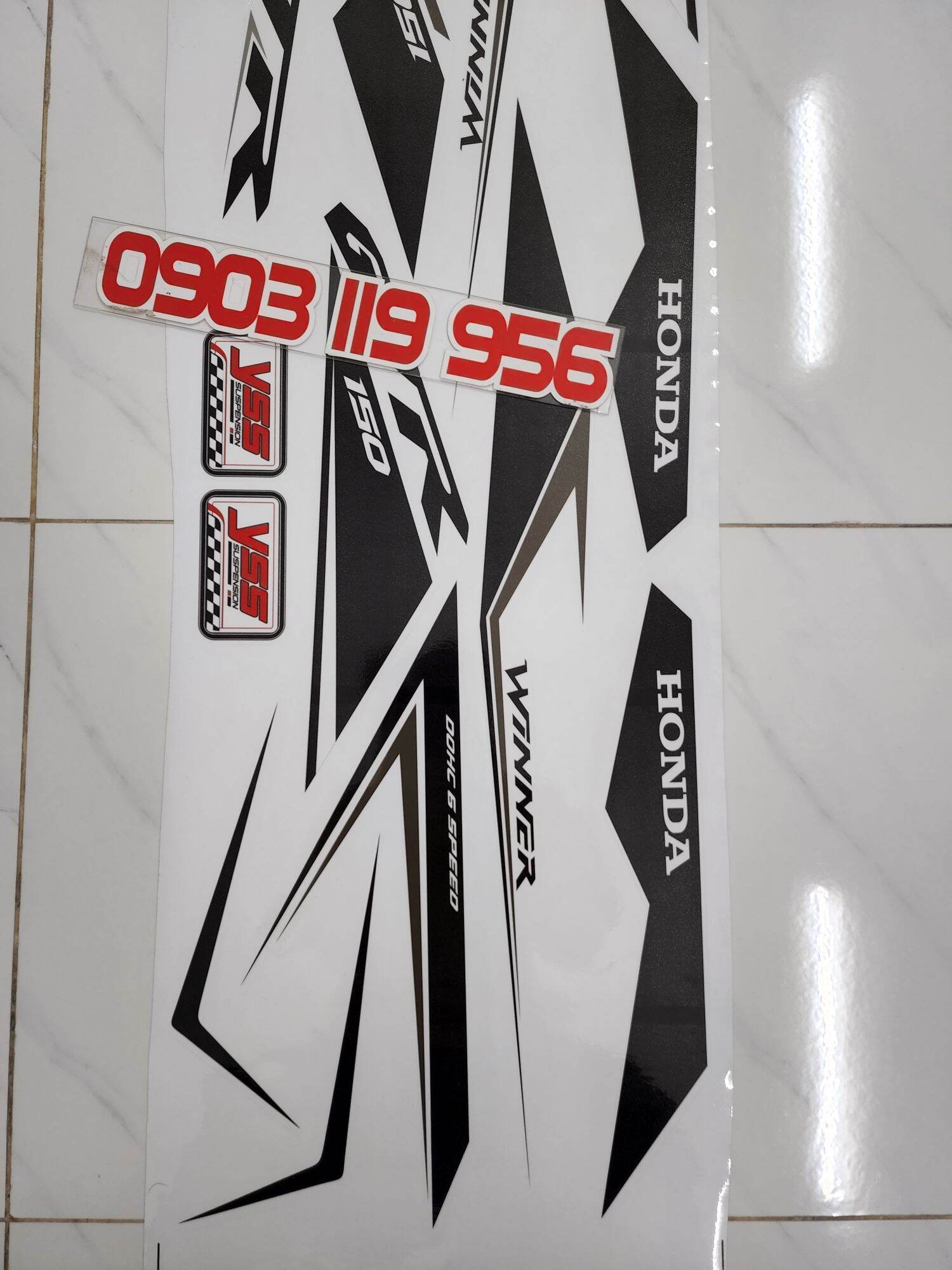 tem rời winner v1 trắng phối đen
