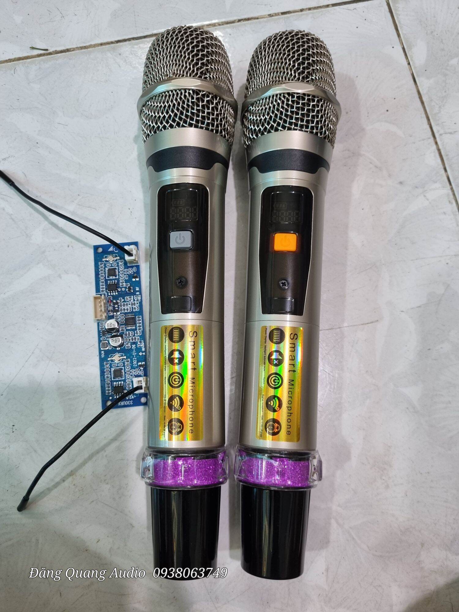 Micro chống hú ugx bạc