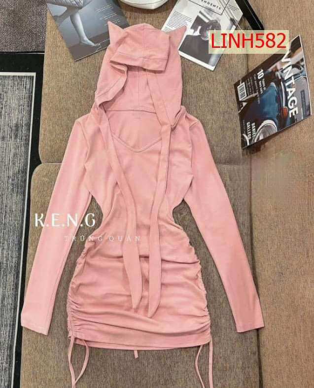 Đầm body có nón