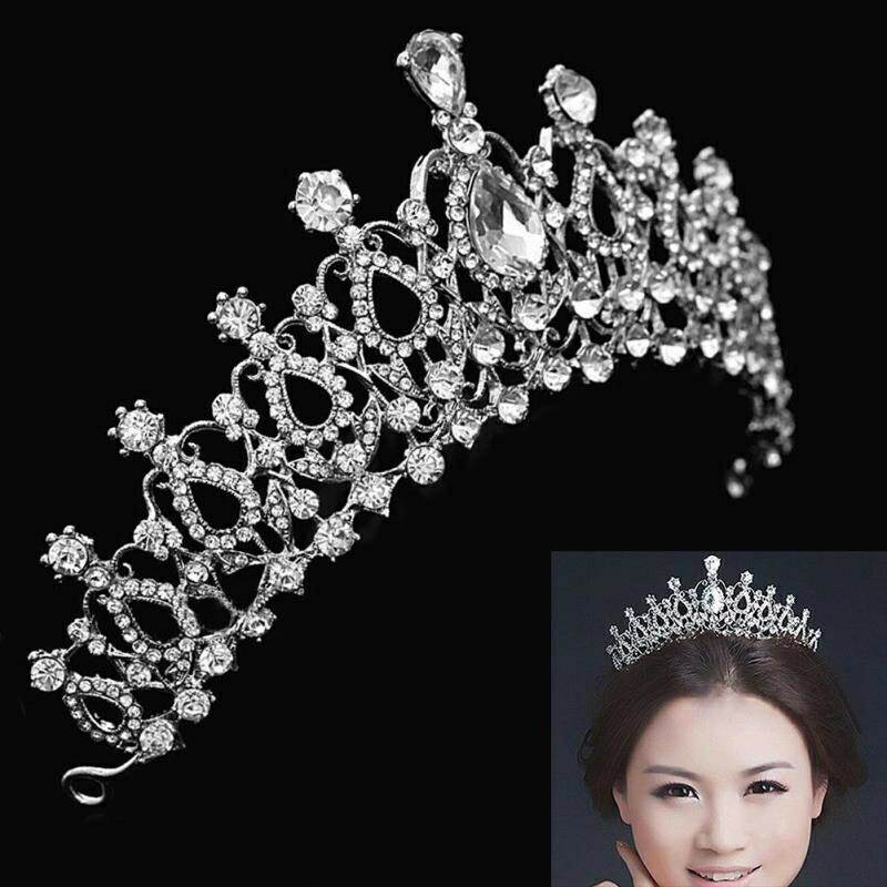 Vương miện đính đá lấp lánh