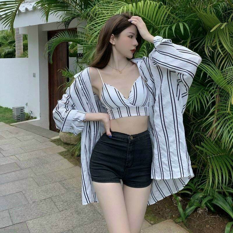 Set áo bra kèm sơ mi kẻ đi biển