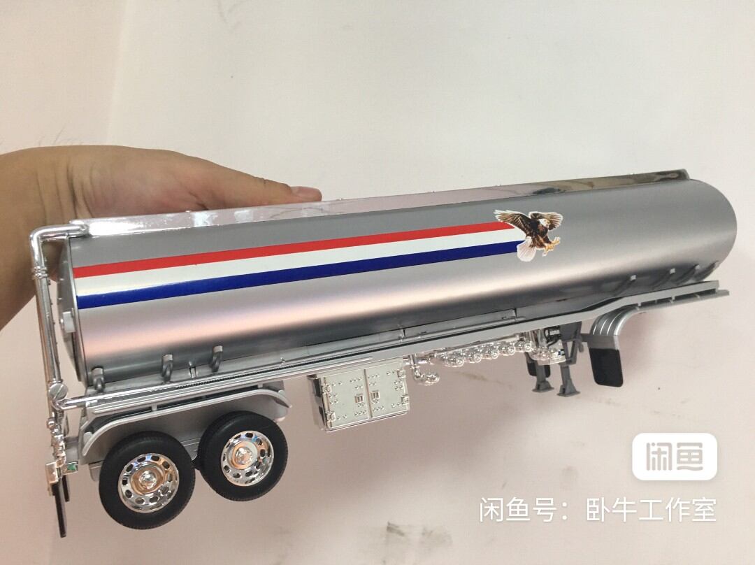 Xe mô hình rơ moóc bồn 1:32