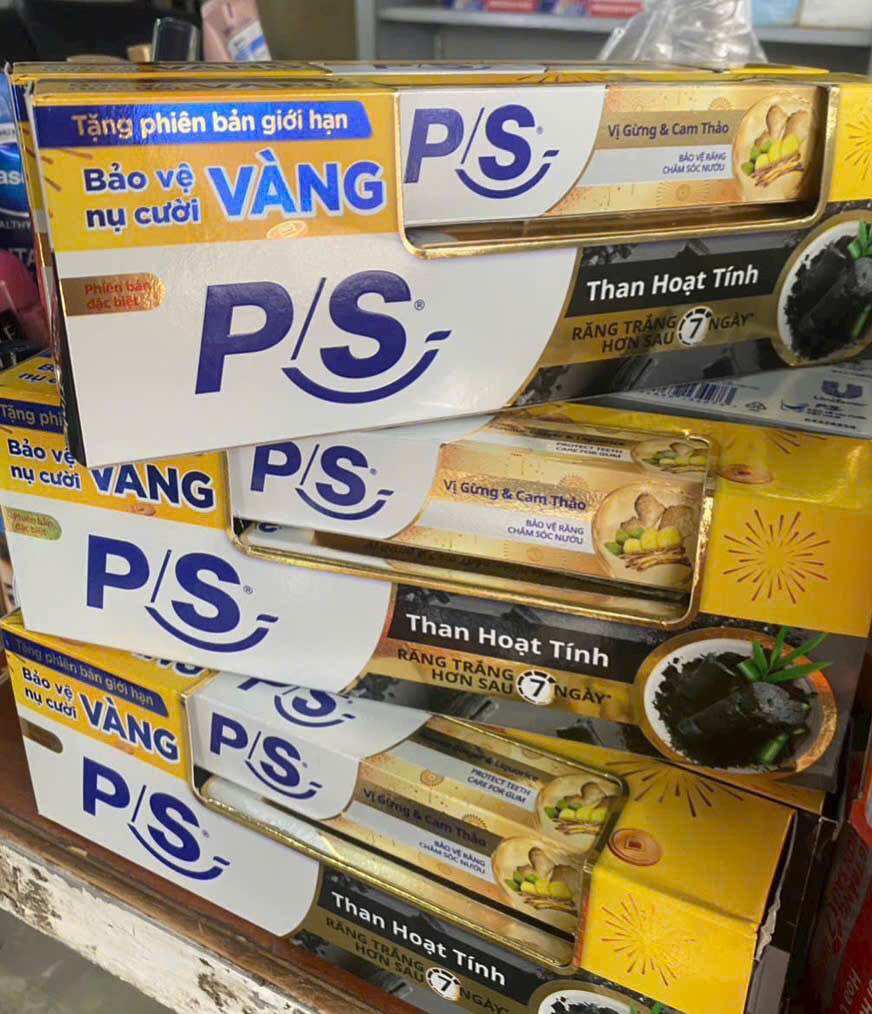 Combo 3 Kem Đánh Răng P/S Than Hoạt Tính Trắng Răng Lành Tính Thành Phần Tự Nhiên 230g Tặng