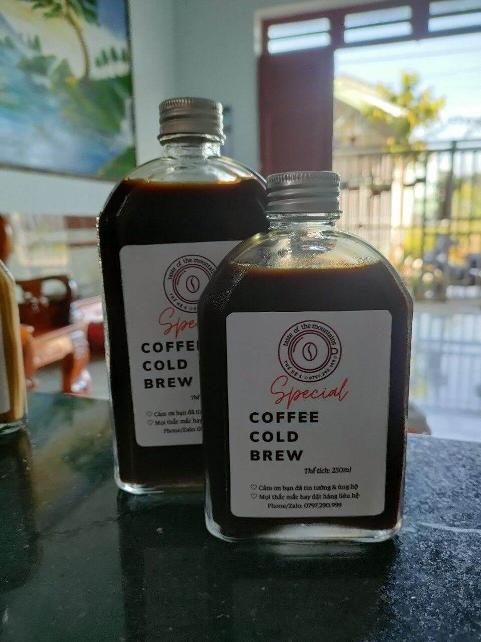Cà phê đen đóng chai 350ML