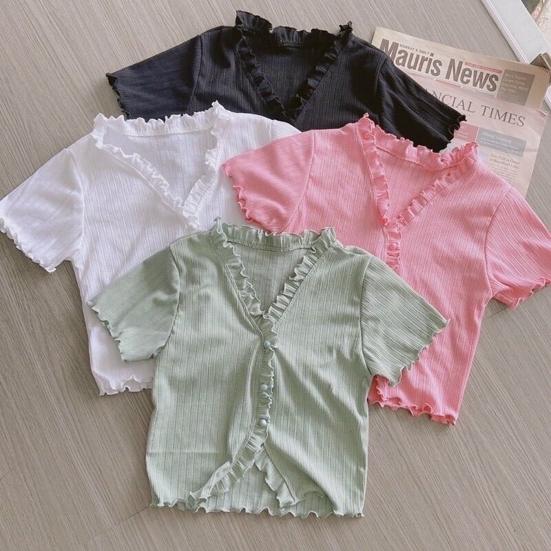Áo croptop bèo nyny kèm cúc