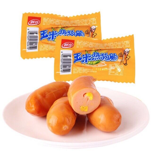 1 chiếc xúc xích ngô thơm ngon