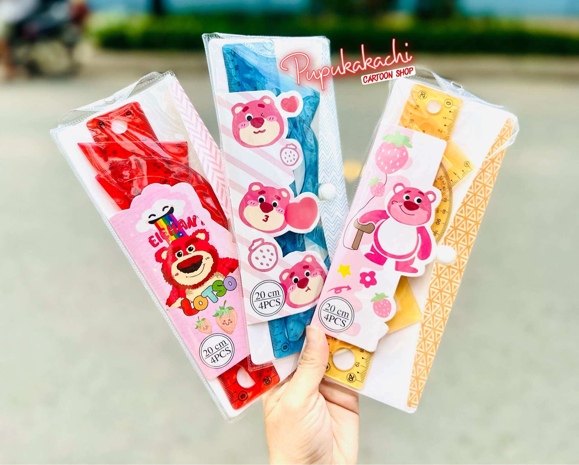 Bộ 4 thước gấu dâu lotso loại dẻo/cứng kích thước 15/20cm