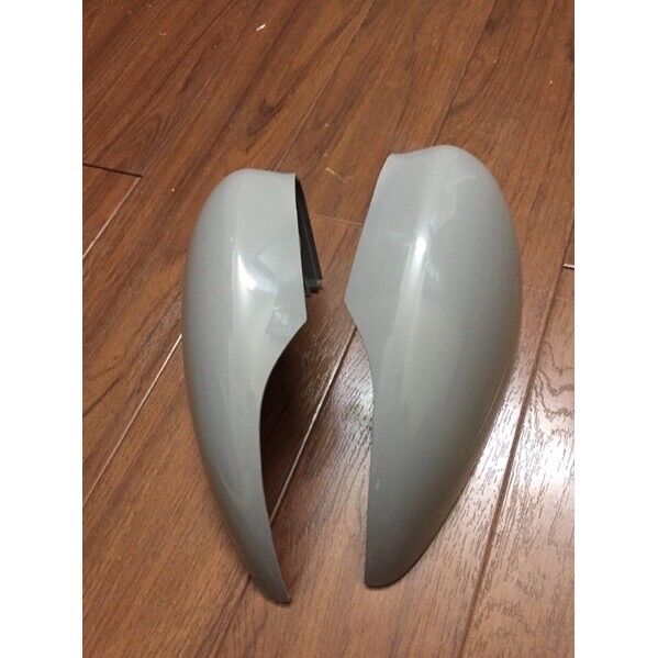 Ốp gương chiếu hậu xe Fiesta