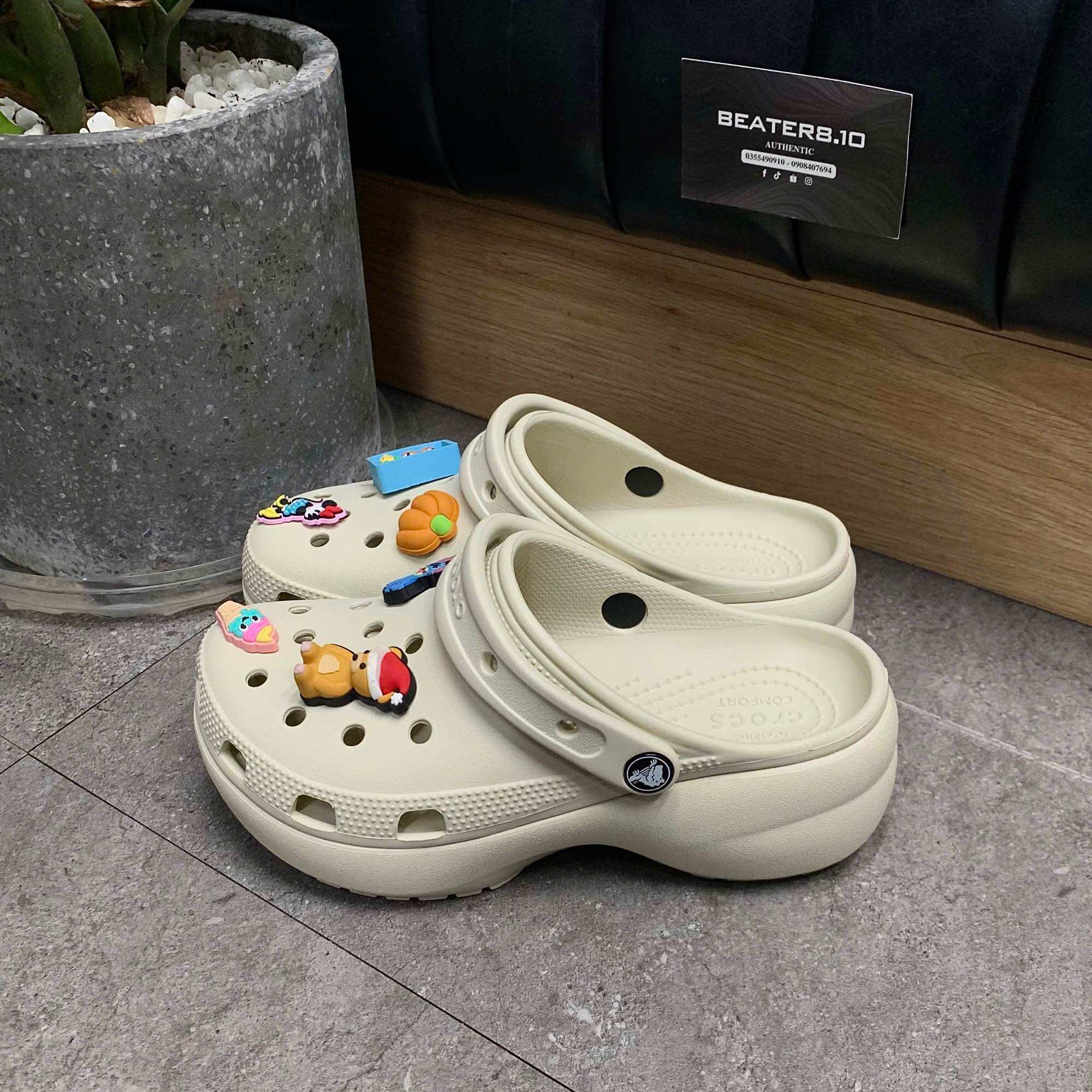 CHÍNH HÃNG - GIÀY CLOG UNISEX CROCS CRUSH CLASSIC WHITE Code: 207521-100
