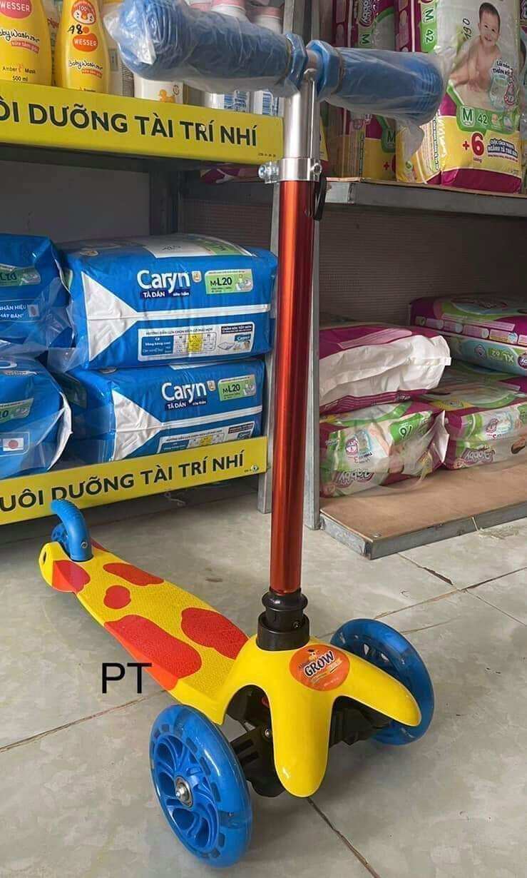 XE TRƯỢT SCOOTER 3 BÁNH CÓ ĐÈN PHÁT SÁNG