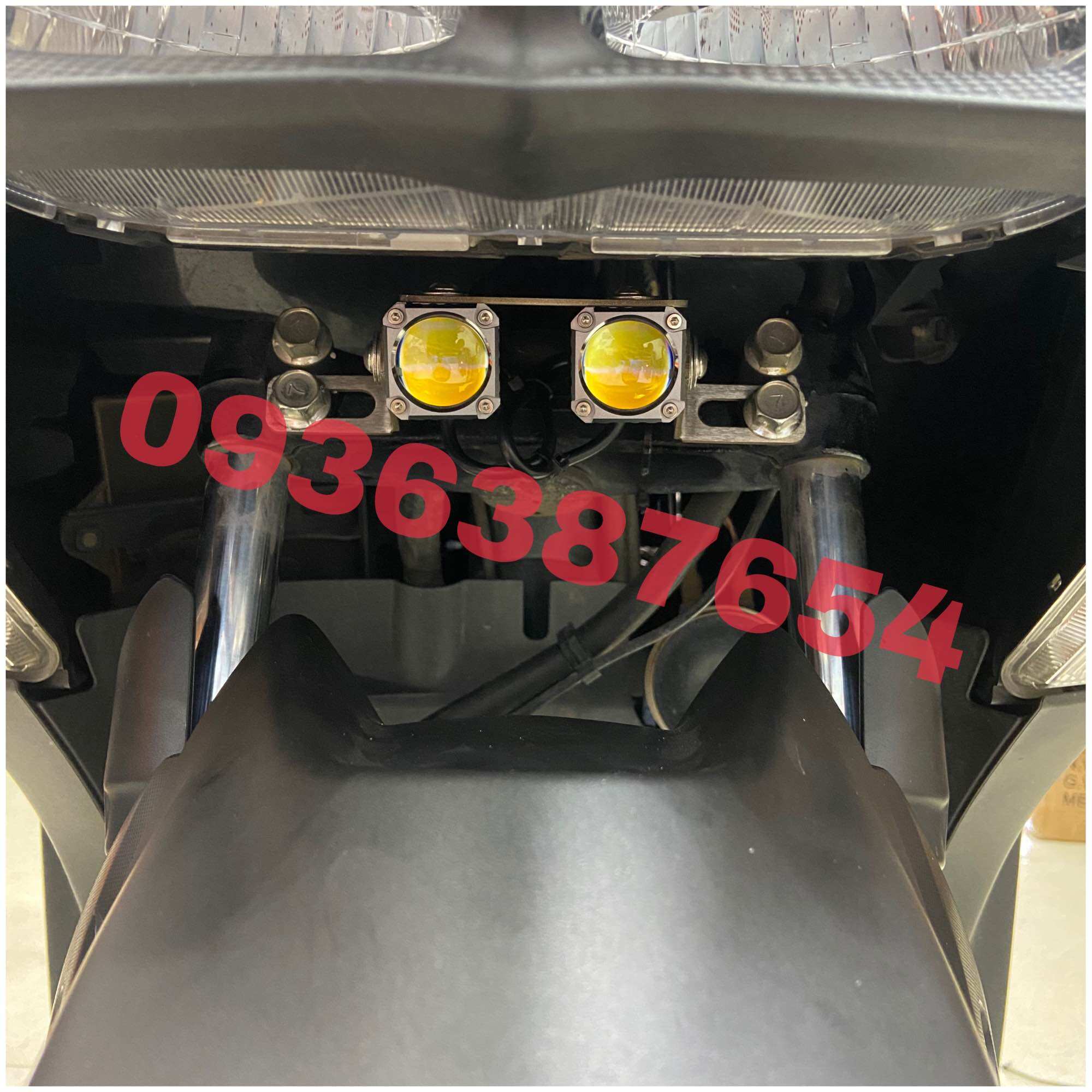 Pat gắn đèn trợ sáng mini cho Yamaha Nvx