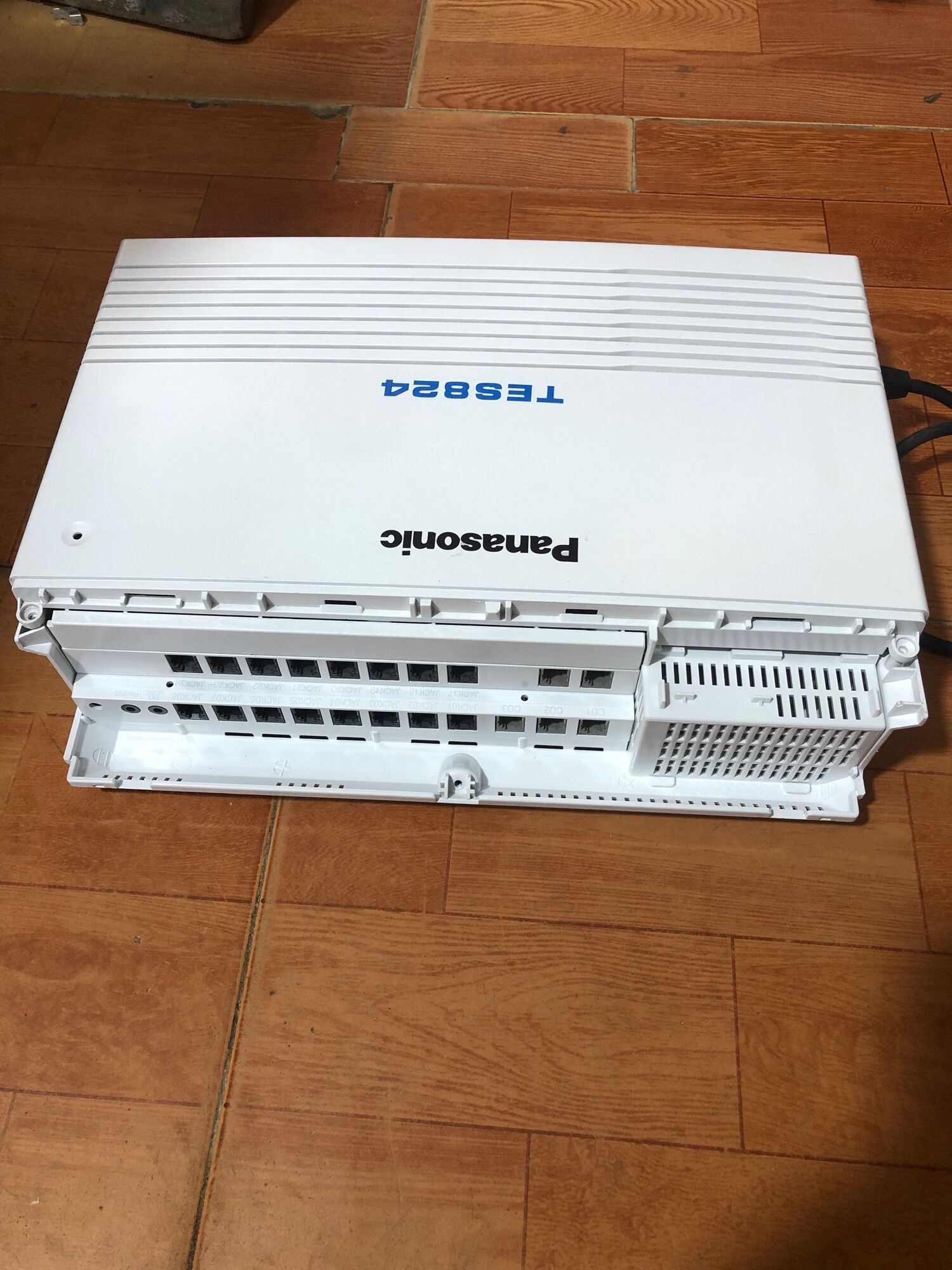 Tổng đài điện thoại Panasonic kx tes824